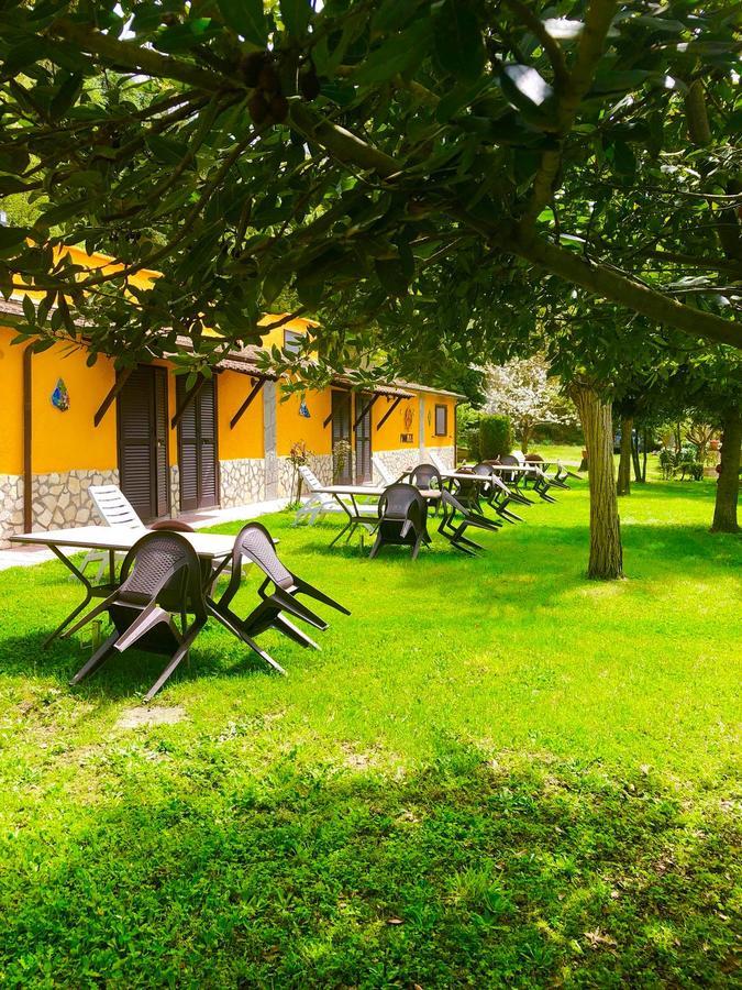 Agriturismo Pianezze Vila Grotte di Castro Exterior foto
